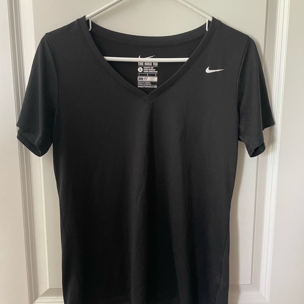 nike t shirt